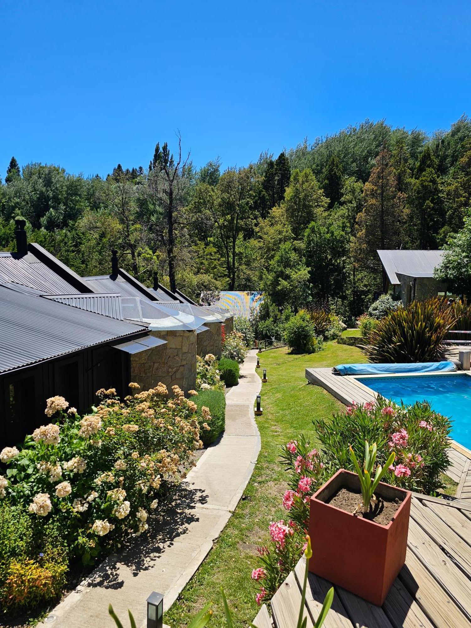 Rosas Blancas Apart Hotel San Martín de los Andes Exterior foto